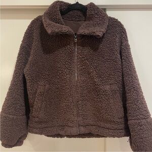Lululemon women’s Sherpa jacket brown size 10